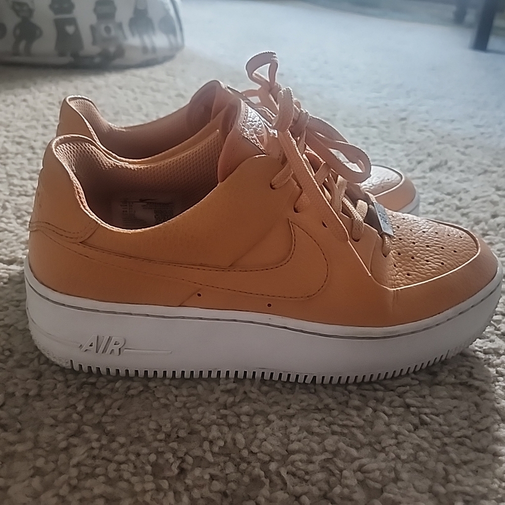 Nike Women's Orange Sneakers